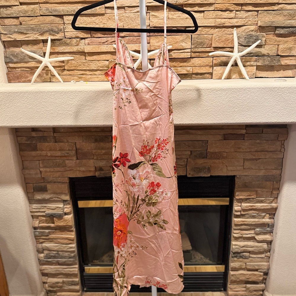 Lulu's Pink Floral Maxi Dress Medium - Picture 6 of 7